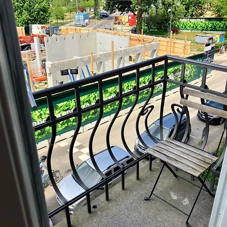 Apartment N *